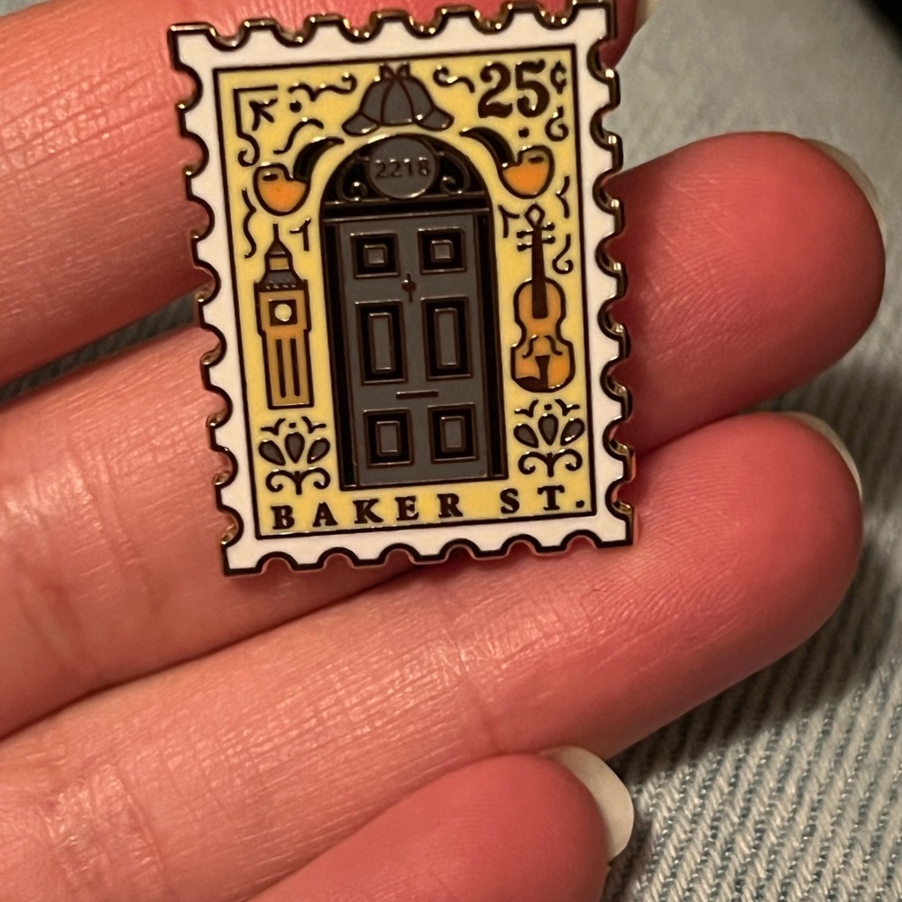 Baker Street Enamel Pin